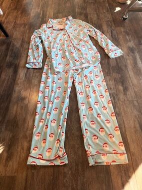🐎Women’s Light Blue Santa-Print Pajama Set